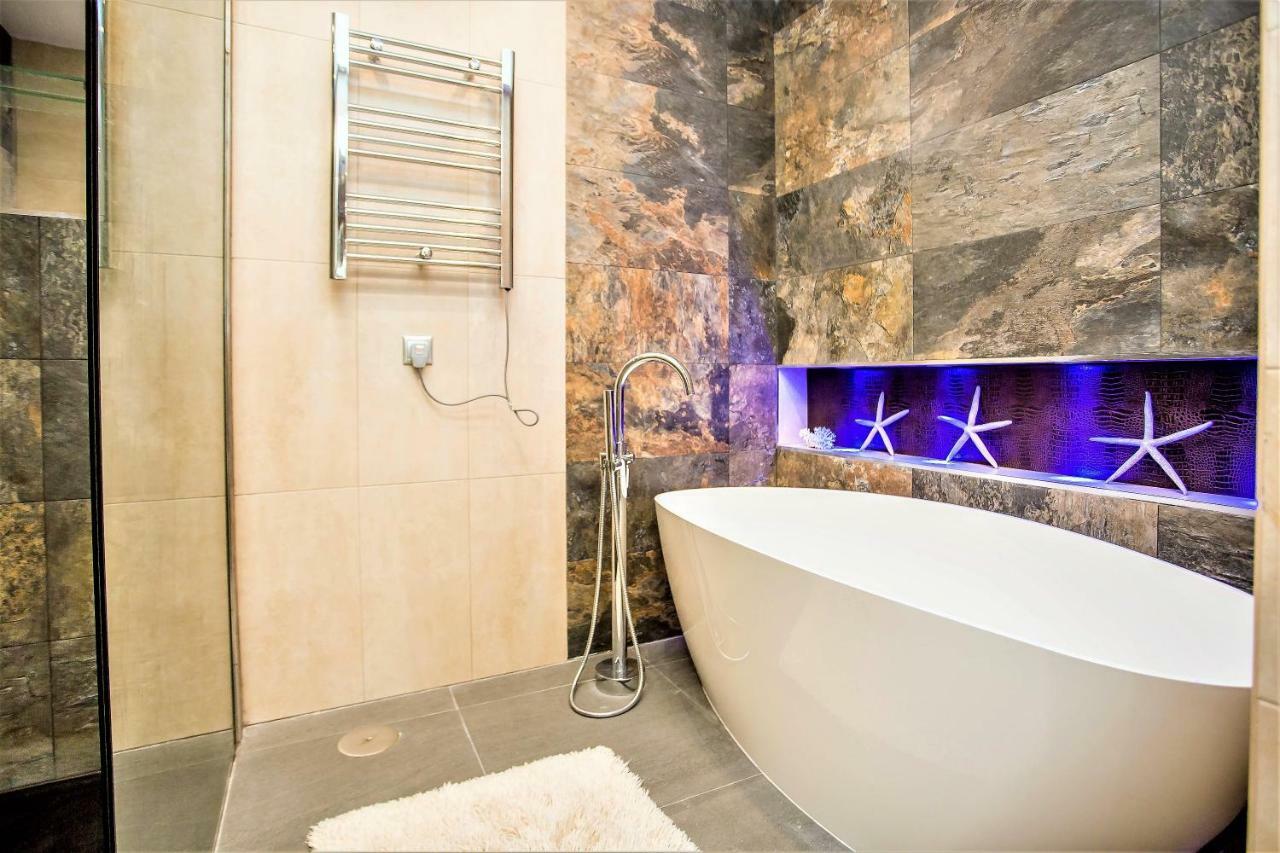 Luxury Villa With Swimming Pool And Jacuzzi Marbella Dış mekan fotoğraf